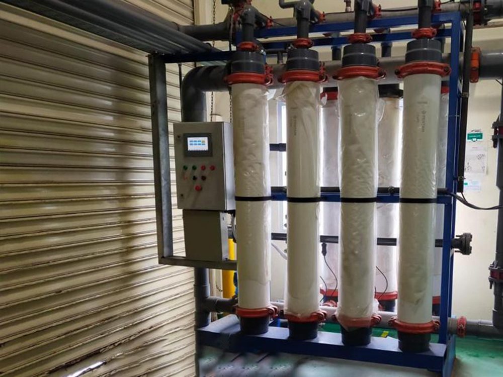 Sistem Ultrafiltration dengan membran Pentair Aquaflex